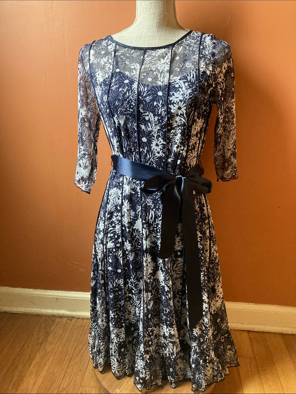 Jessica Howard navy & white sheer floral dress with slip dress